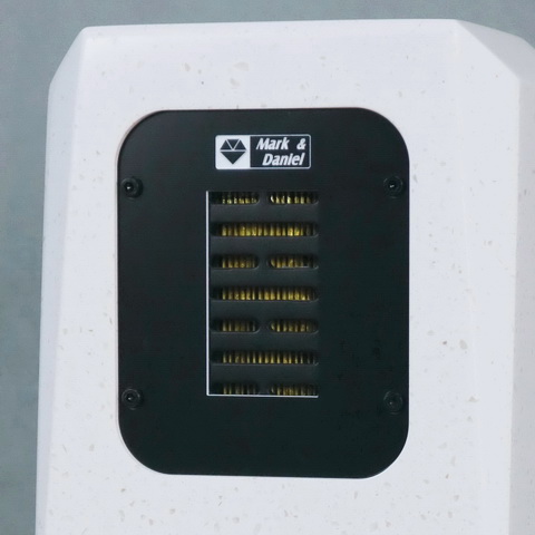dm8-1m.jpg dm8-1m.jpg