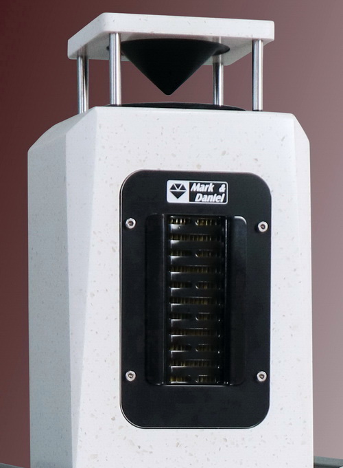 dm9-5m.jpg dm9-5m.jpg